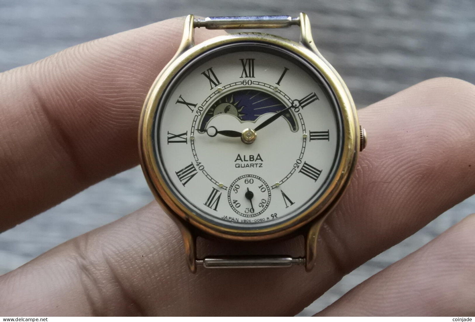 Vintage Alba V806 0060 Sun Moon Lady Quartz Watch Japan Round Shape 25mm - Horloge: Antiek