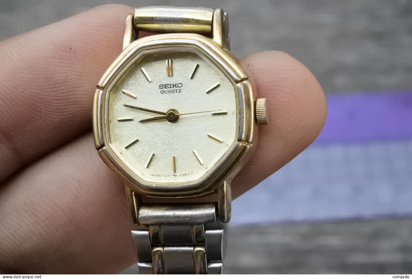 Vintage Seiko Gold Plated 1221 5230 Lady Quartz Watch Japan Octagonal Shape 21mm - Watches: Old