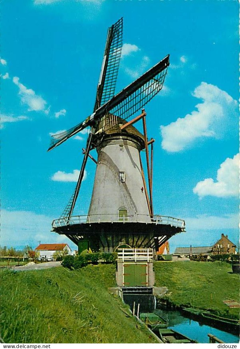 Moulin à Vent - CPM - Voir Scans Recto-Verso - Windmühlen