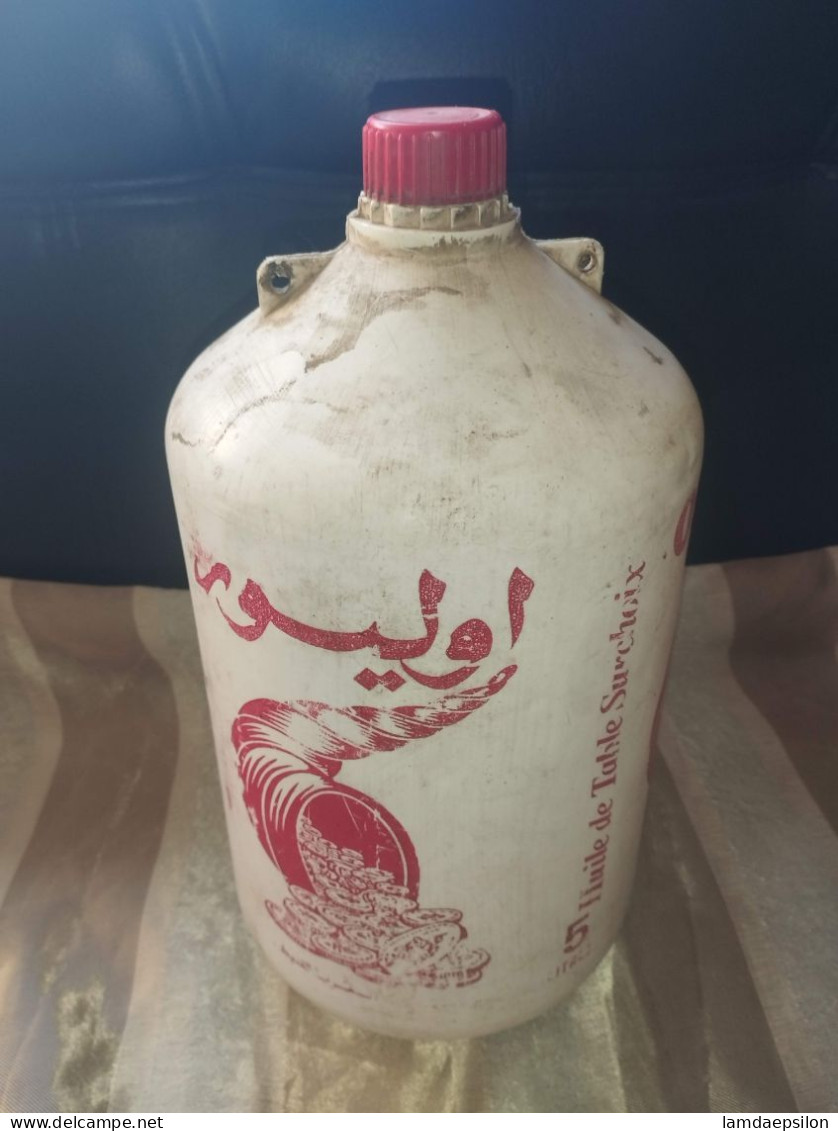 MAROC Bidon à Huile    Vintage Années 90  BOITE Vide Capacité 5 Litre...huile Réservée Aux  FAR - Autres & Non Classés