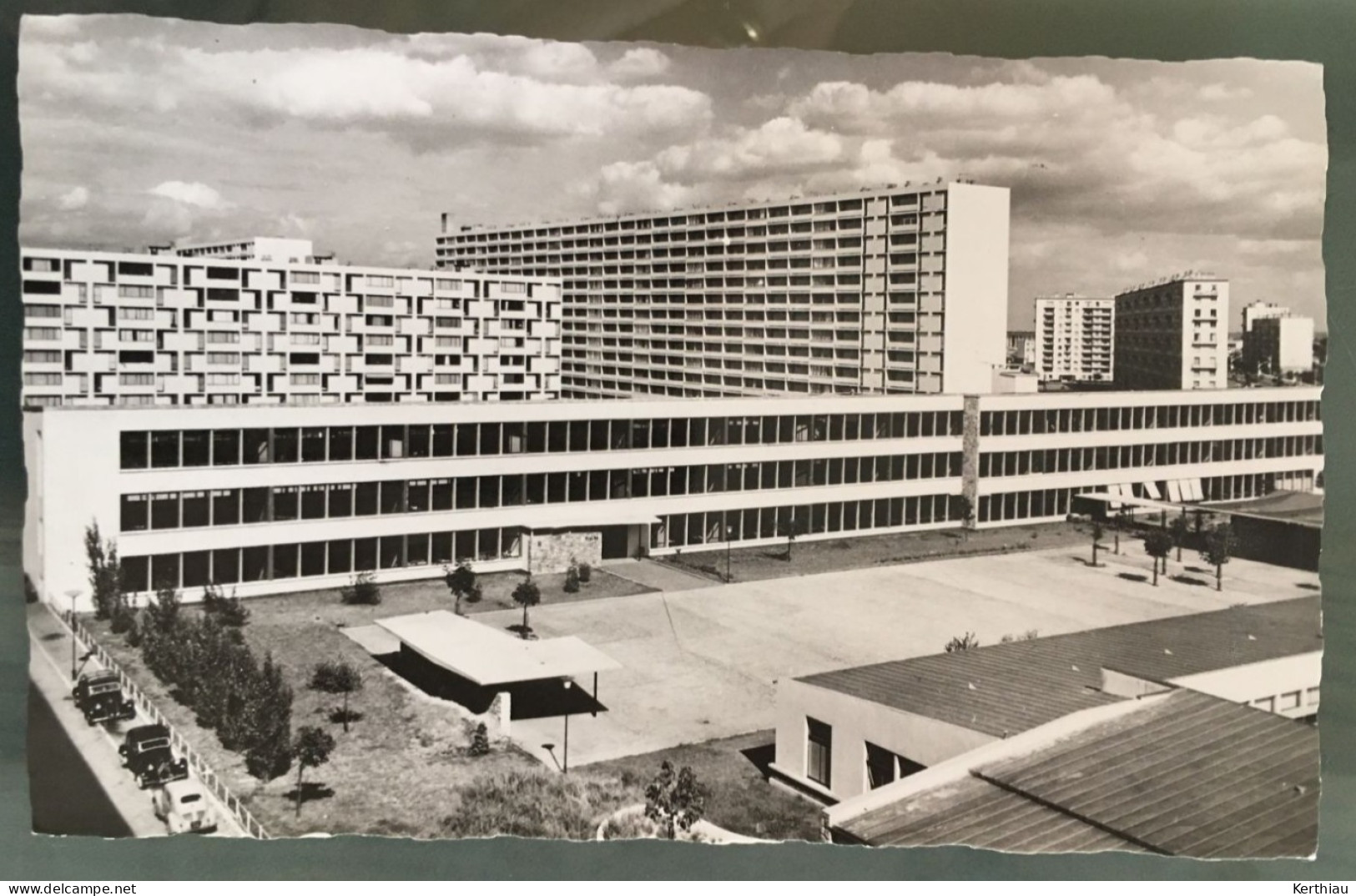 BAGNEUX -  3 CPSM - Le Groupe Scolaire Joliot-Curie Et Deux Multi-vues (même Carte, Une Bromocolor, L'autre Colorisée) - Bagneux