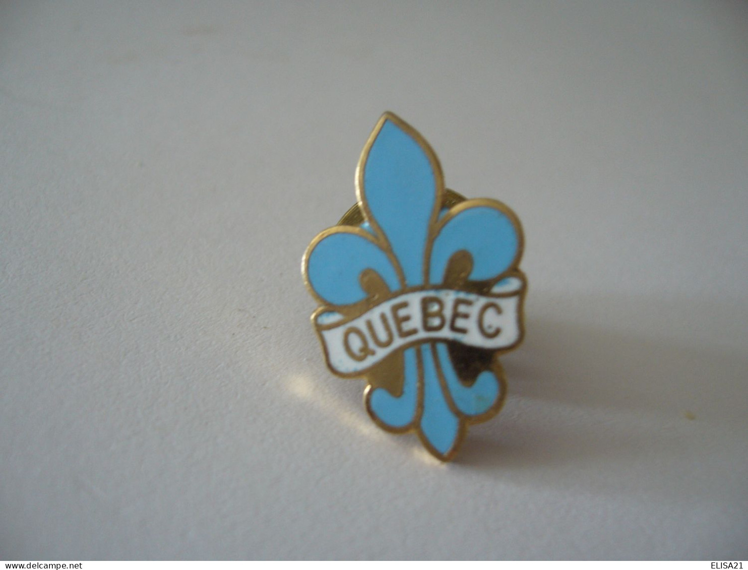 PIN'S PINS PIN PIN’s ピンバッジ  QUEBEC - Cities