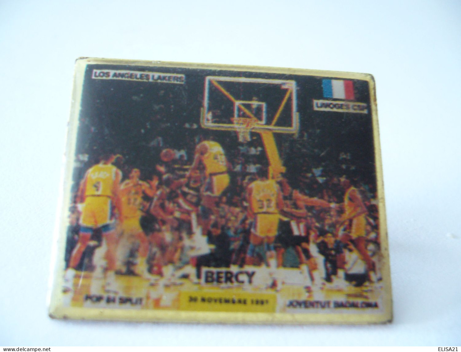 PIN'S PINS PIN PIN’s ピンバッジ  BERCY LOS ANGELES LAKERS LIMOGES CSP30 NOVEMBRE 1991 - Basketball