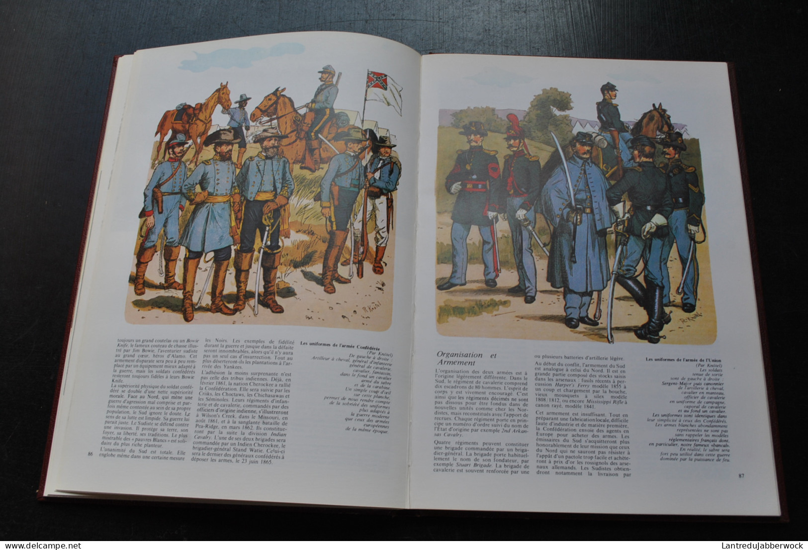 Dominique VENNER Les armes de cavalerie Collection Armes et Uniformes 1977 - Cavaliers guerre batailles