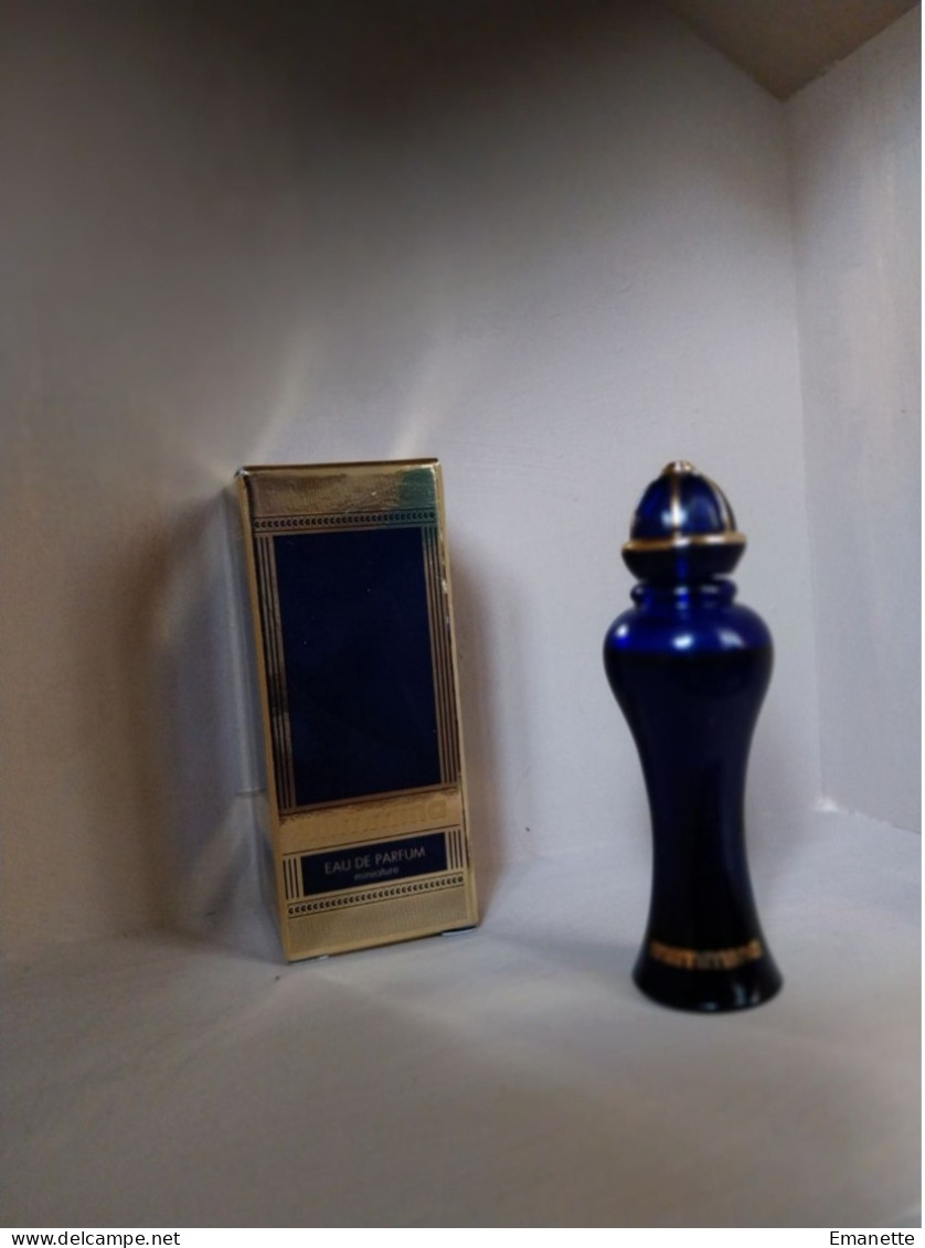 Mimmina Blu. Miniature De Collection - Miniatures Femmes (avec Boite)