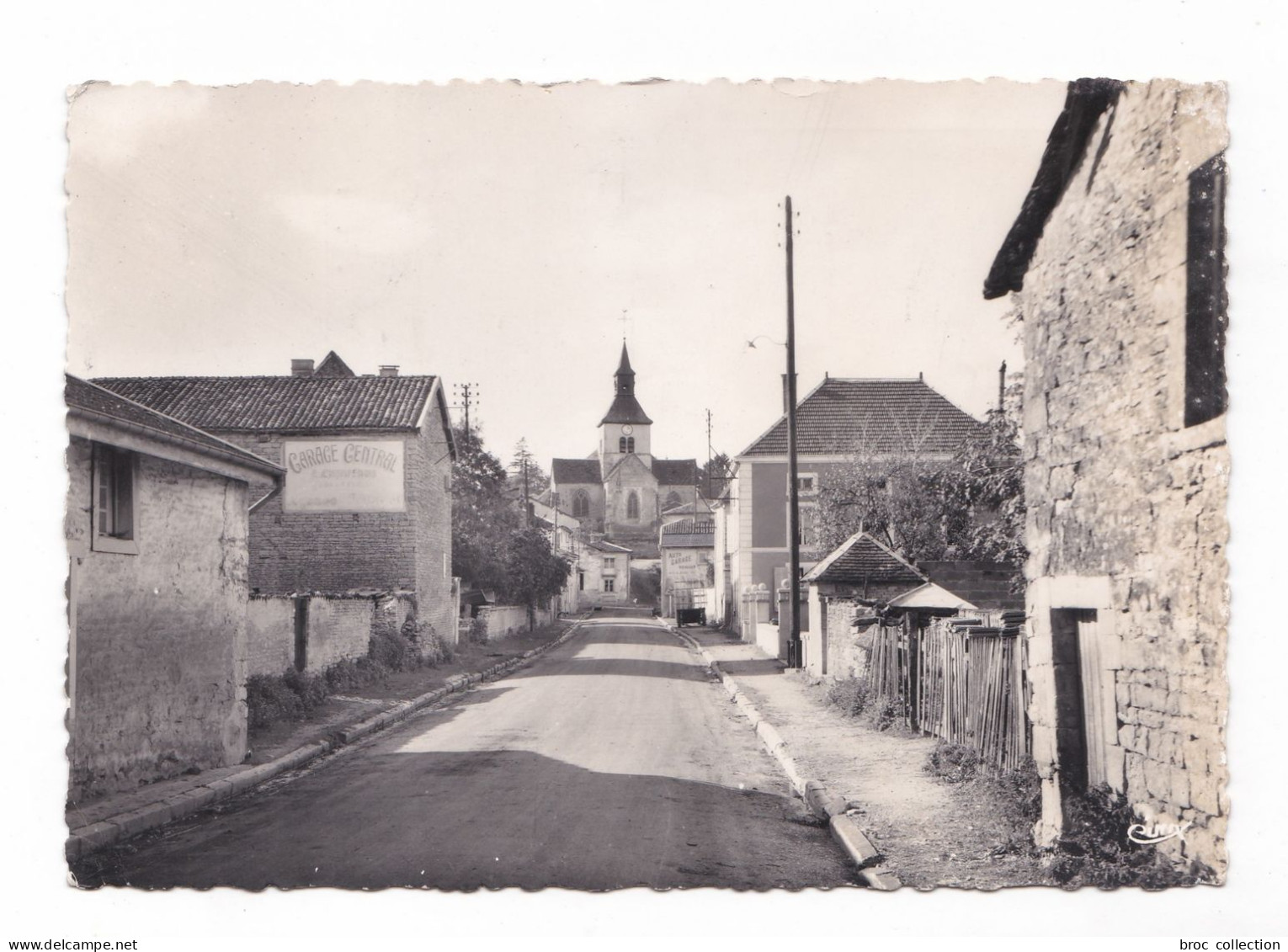 Doulevant-le-Château, Rue De La Gare, 1956, C.I.M., Publicités Garage Central Et Auto Garage Renault - Doulevant-le-Château