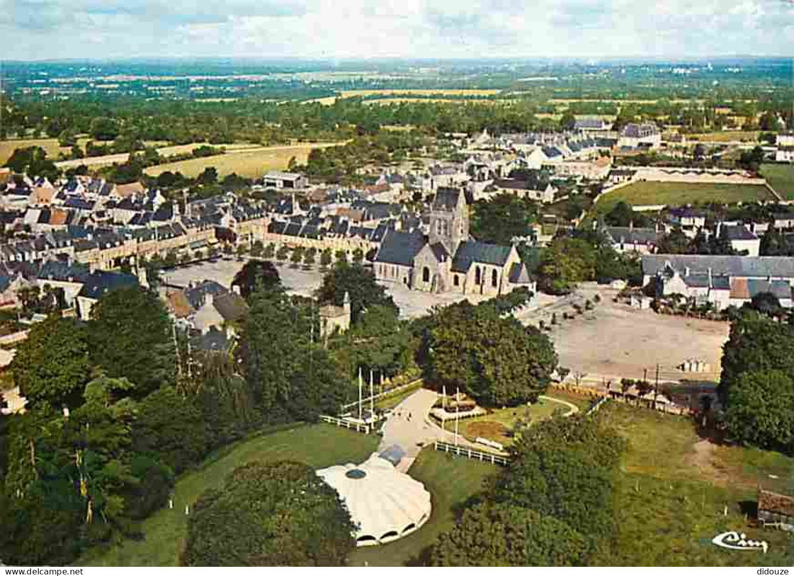 50 - Sainte Mère Eglise - Vue Générale Aérienne - Centre Ville - Au Premier Plan Le Musée - Flamme Postale - CPM - Voir  - Sainte Mère Eglise