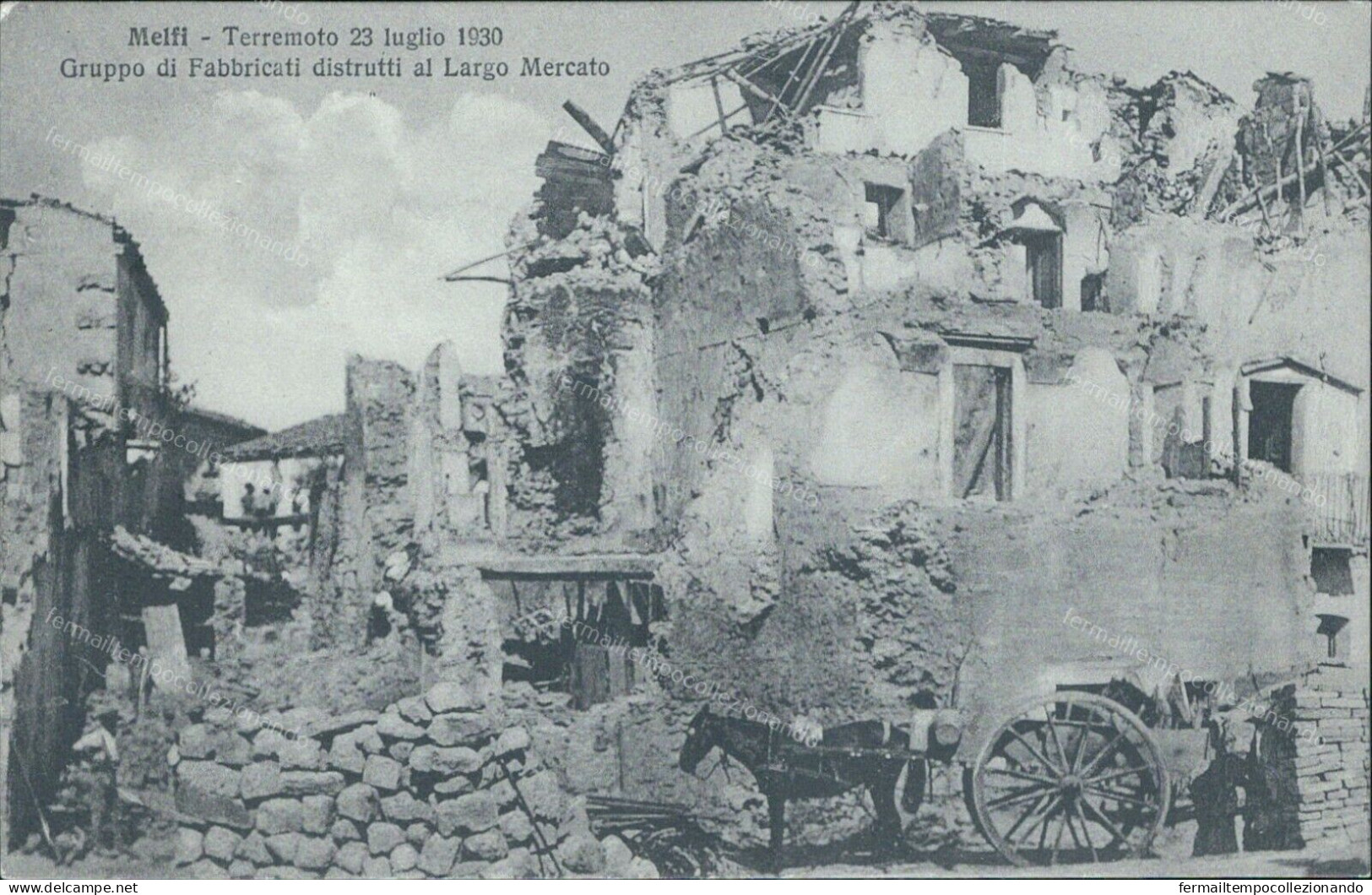 Cp58 Cartolina Melfi Terremoto 1930 Largomercato Provincia Di Potenza Basilicata - Potenza