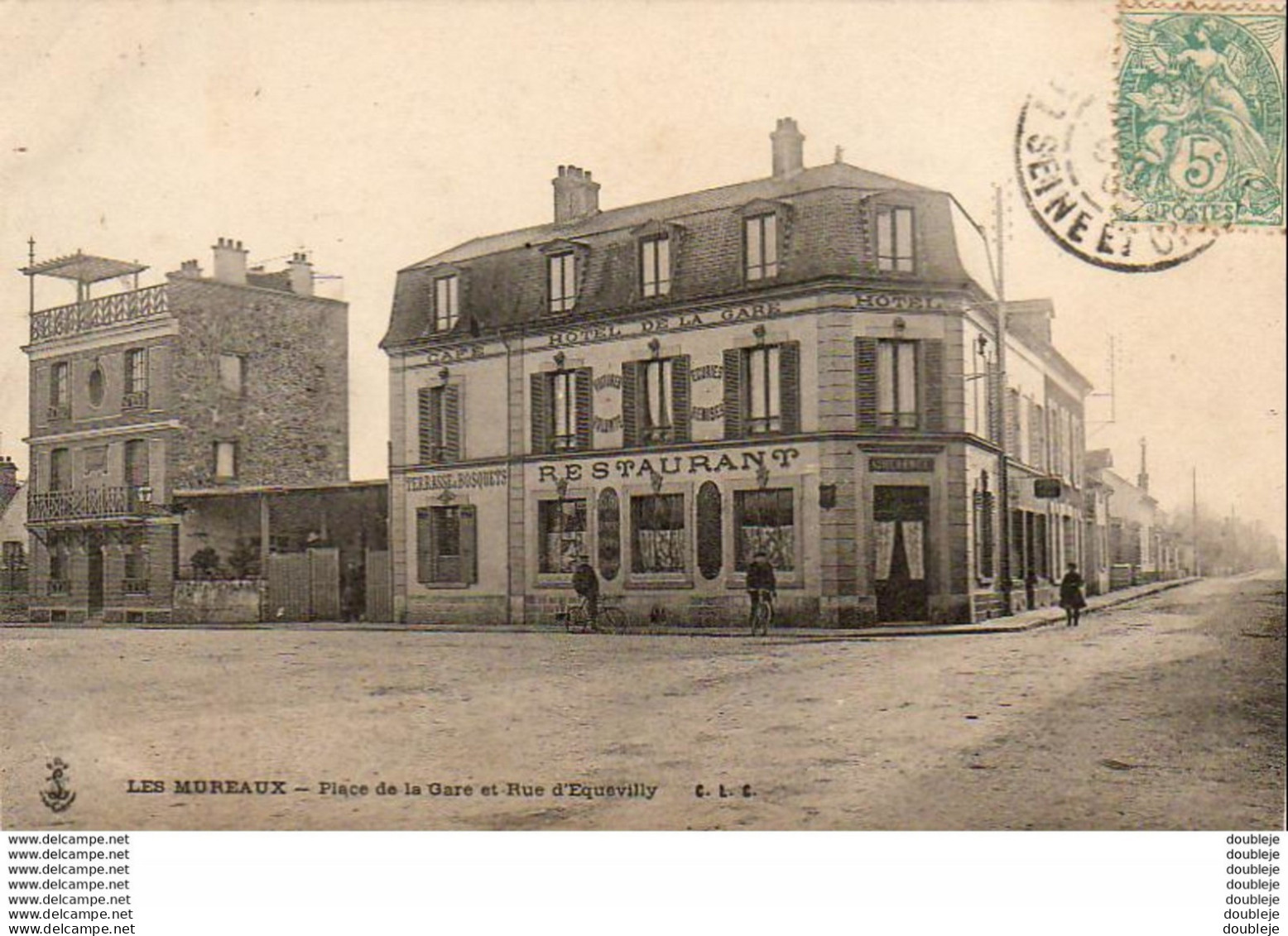 D78  LES MUREAUX  Place De La Gare Et Rue D'Equevilly - Les Mureaux