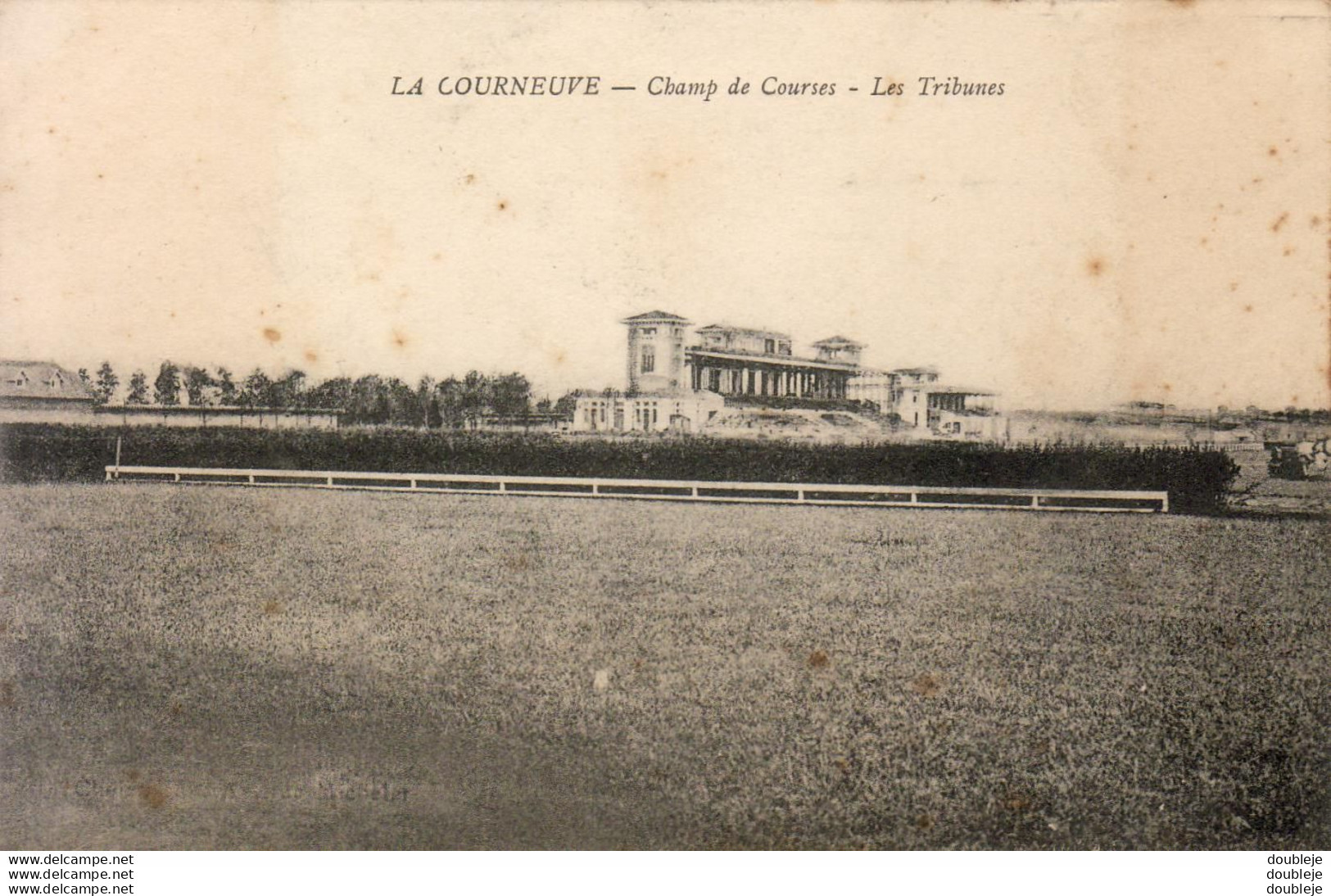 D93  LA COURNEUVE  Champ De Courses  Les Tribunes - La Courneuve