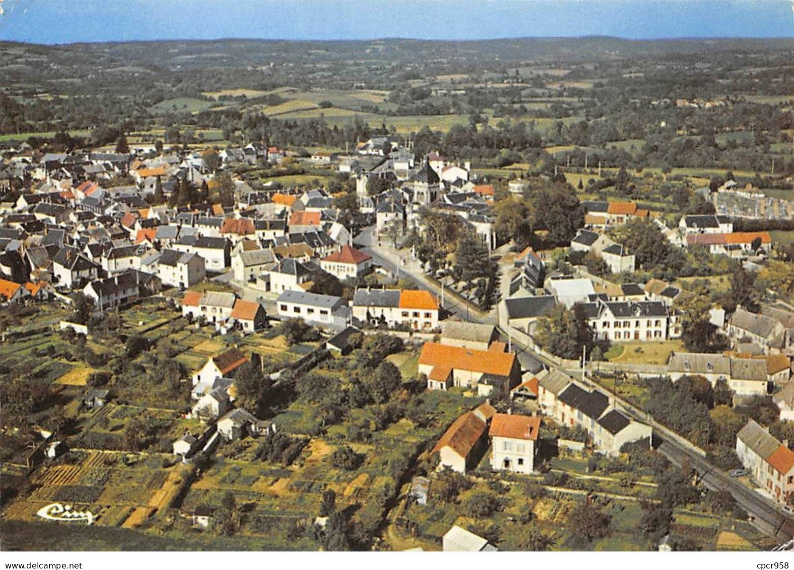 63 - Saint Gervais D'Auvergne - SAN20893 - Vue Générale Aérienne - CPSM - Saint Gervais D'Auvergne