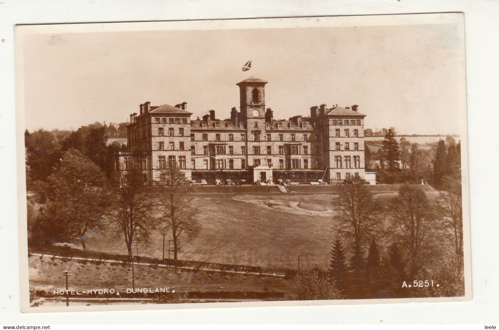 DD38.  Vintage Postcard.  Hotel Hydro. Dunblane. Stirlingshire, Scotland - Stirlingshire