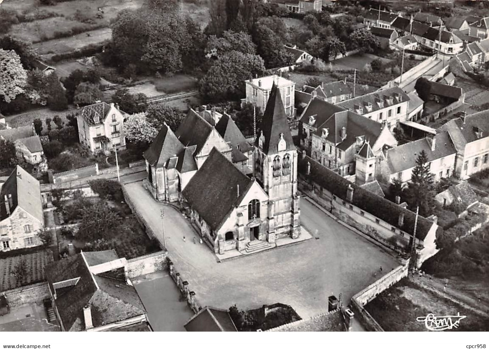 60 .n°204756.liancourt.église. Cpsm - 15 X 10.5 Cm. - Liancourt