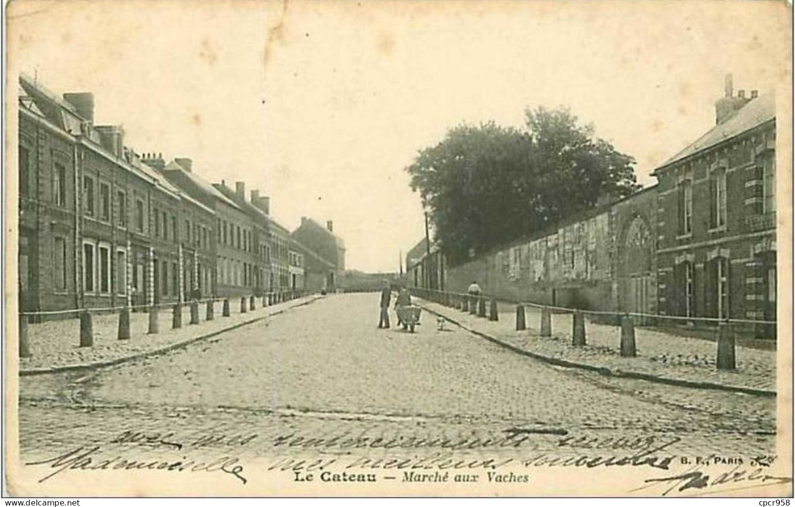 59.LE CATEAU.MARCHE AUX VACHES.TACHES - Le Cateau