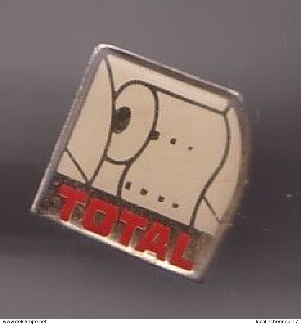 Pin's Total   Réf 1542 - Kraftstoffe