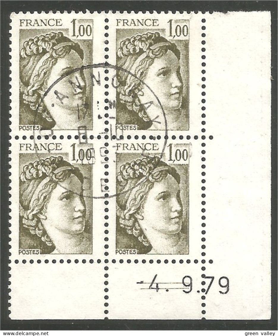 329 France Yv 2057 Sabine 1f 00 Olive Coin Daté 4.9.79 Planche 2 (673) - 1970-1979