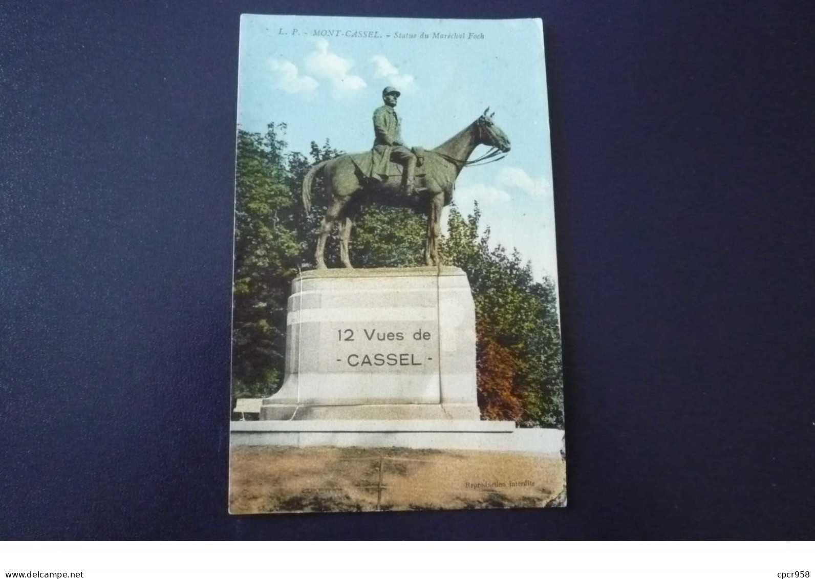 59. N°150096 . Cassel .statue Du Marechal Foch .carte A Systeme Multivues - Cassel