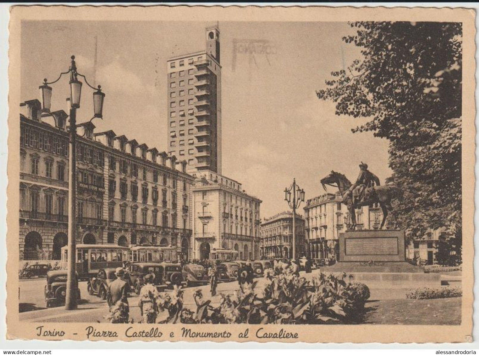 Cartolina Viaggiata Affrancata Torino Piazza Castello E Monumento Al Cavaliere 1947 Francobollo 5 Lire - Autres Monuments, édifices