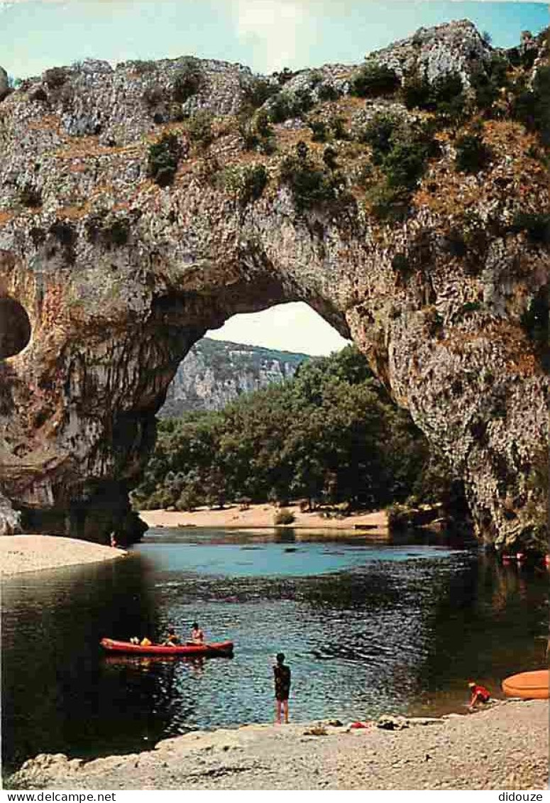 07 - Ardèche - Gorges De L'Ardèche - Le Pont D'Arc - Canoë Kayak - Flamme Postale De Goudargues - CPM - Voir Scans Recto - Vallon Pont D'Arc