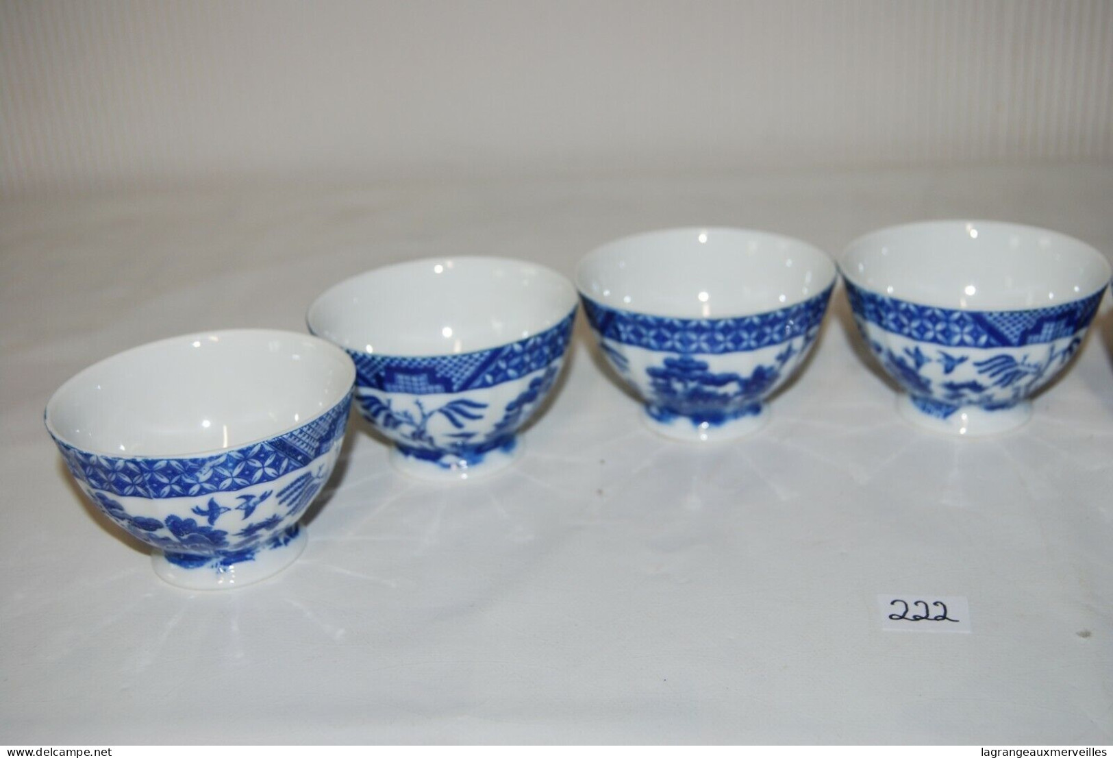 C222 6 Anciennes Tasses De Style Asiatique - Cups