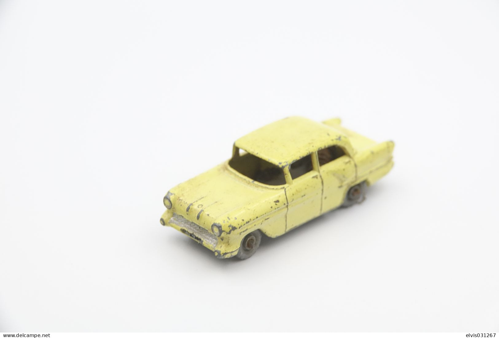 Matchbox Lesney 45A3 VAUXHALL VICTOR - Regular Wheels, Issued 1958, Scale 1/64 - Matchbox (Lesney)