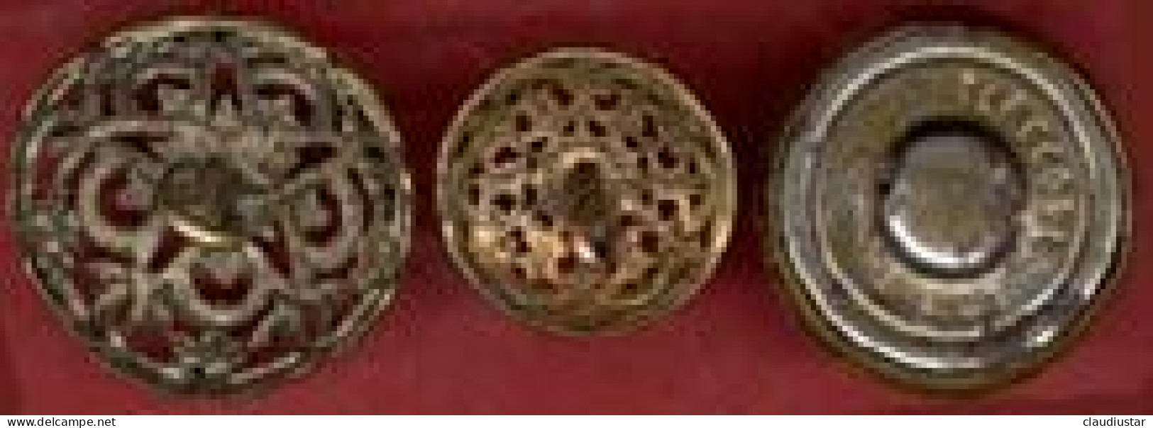 ** LOT  4  BOUTONS  AJOURES ** - Knopen