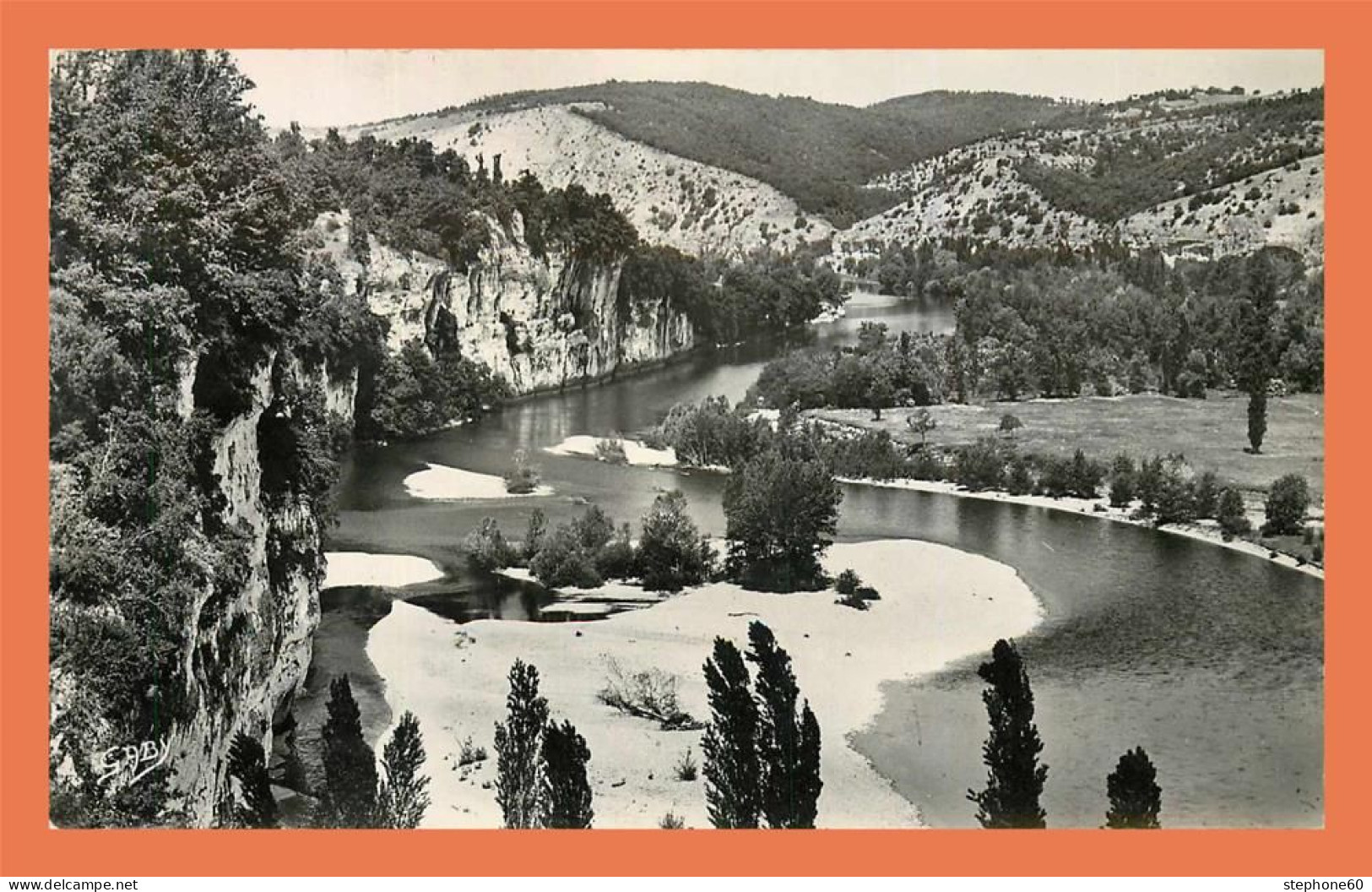 A480 / 637 24 - La Dordogne Vue Du Château De Belcastel - Lacave