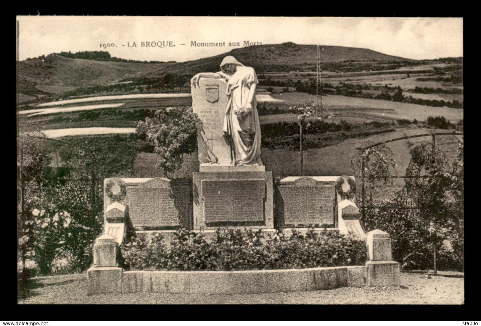 67 - LABROQUE - MONUMENT AUX MORTS - La Broque