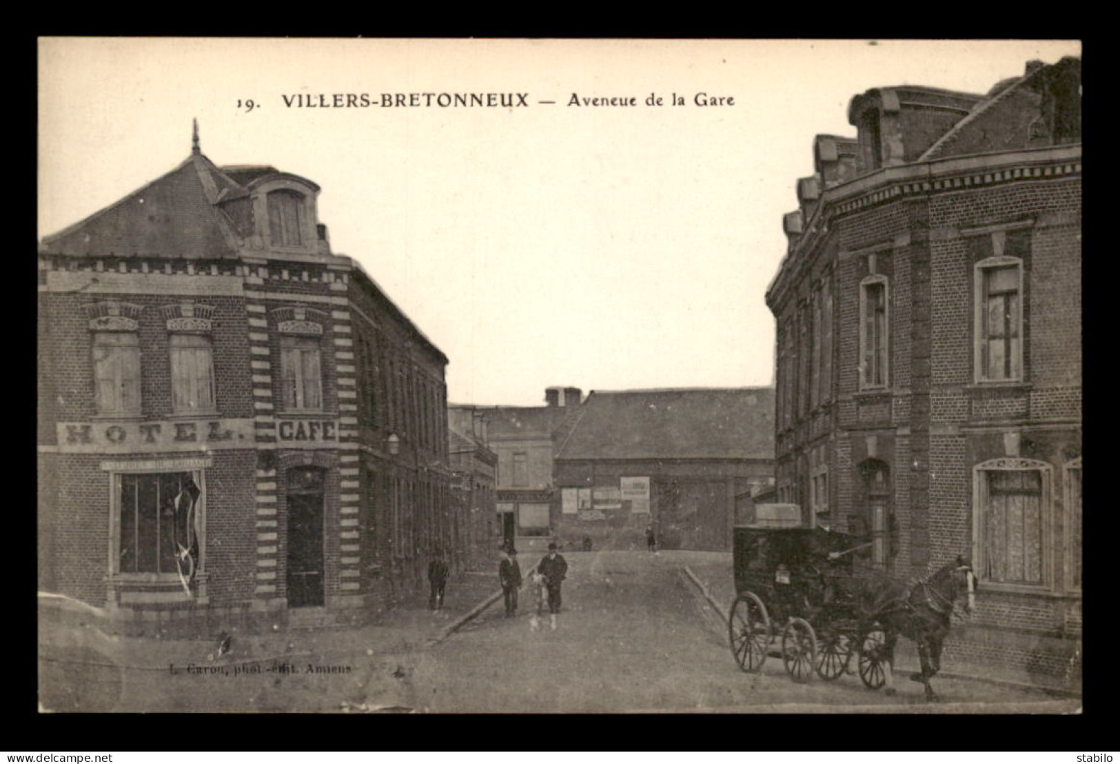 80 - VILLERS-BRETONNEUX - AVENUE DE LA GARE - HOTEL-CAFE - Villers Bretonneux