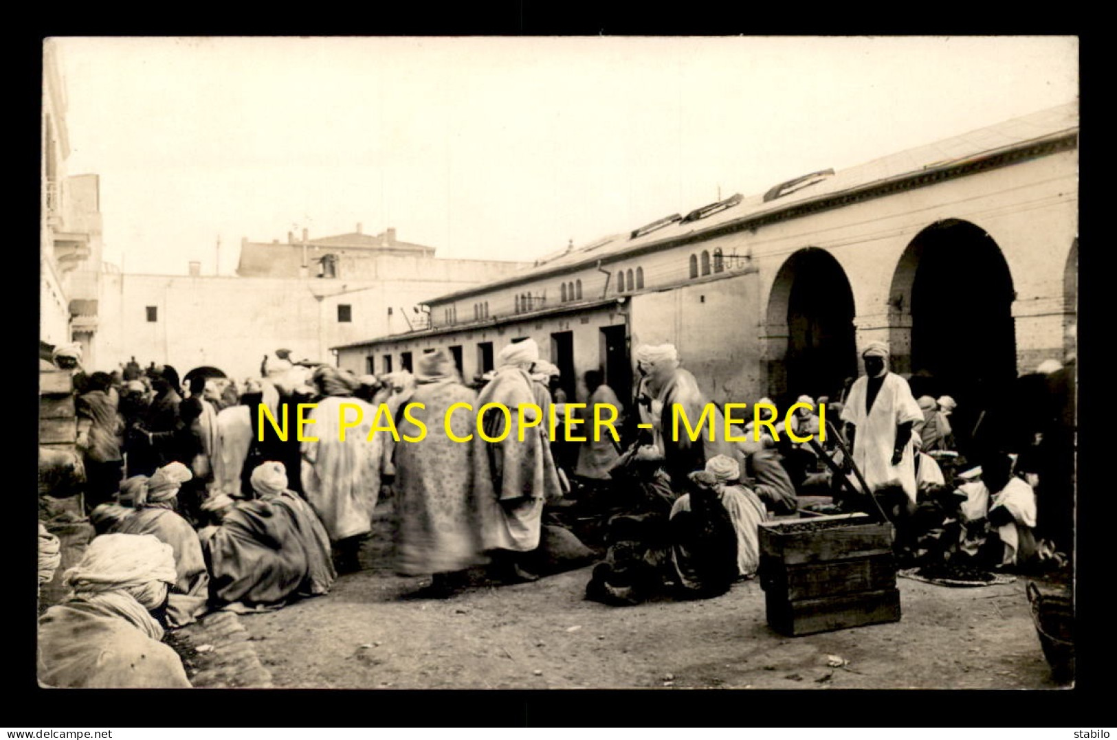 ALGERIE - SAHARA - BISKRA - LE MARCHE - CARTE PHOTO ORIGINALE - Biskra