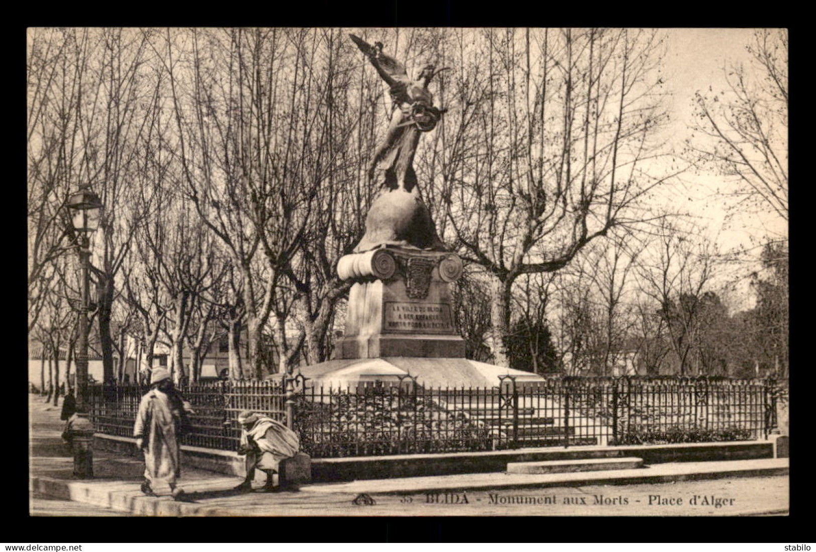 ALGERIE - BLIDA - LE MONUMENT AUX MORTS PLACE D'ALGER - Blida