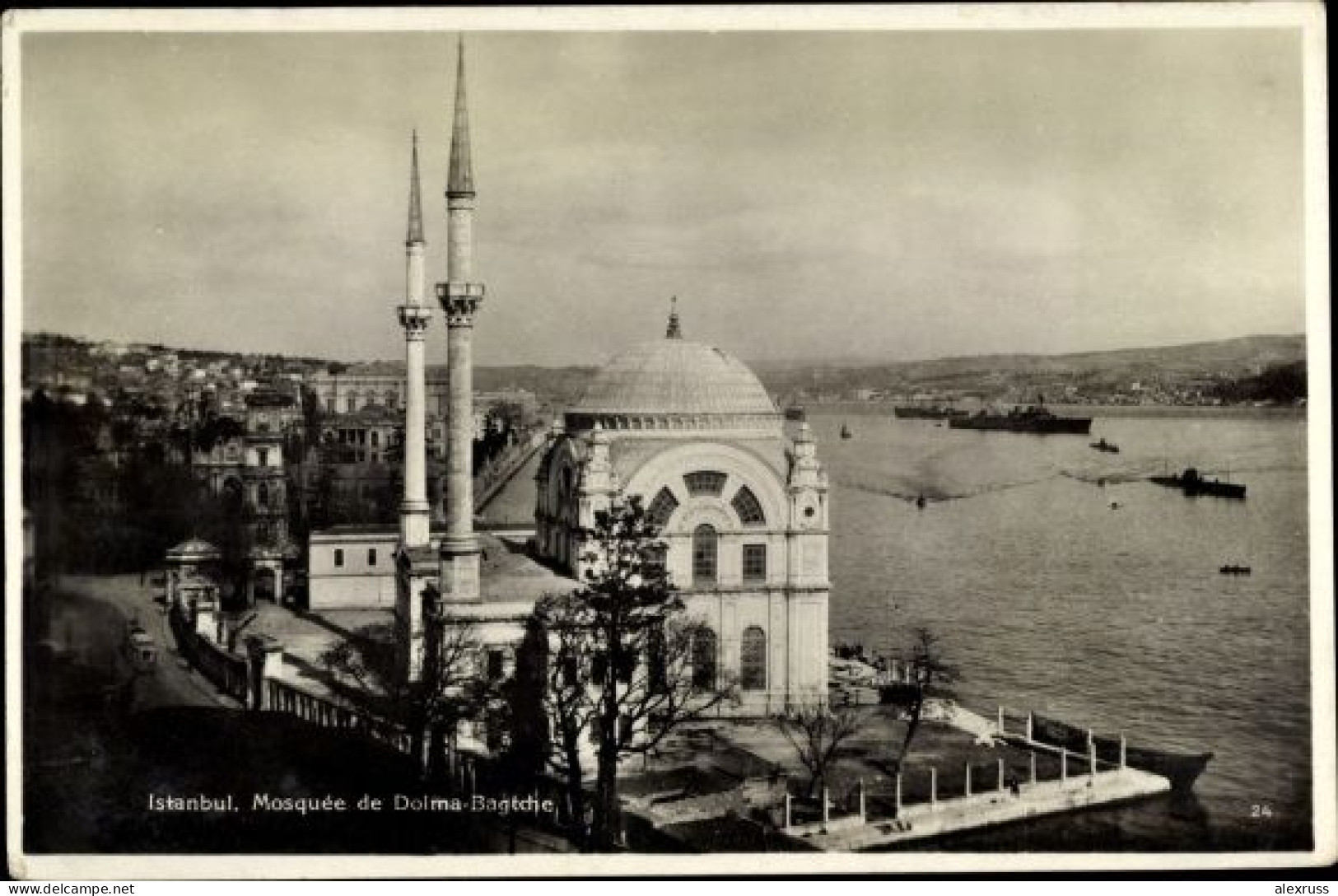 RPPC Photo Postcard Constantinople Istanbul Turkey, Dolma Bagtche Mosque, VF Unused ! - Islam