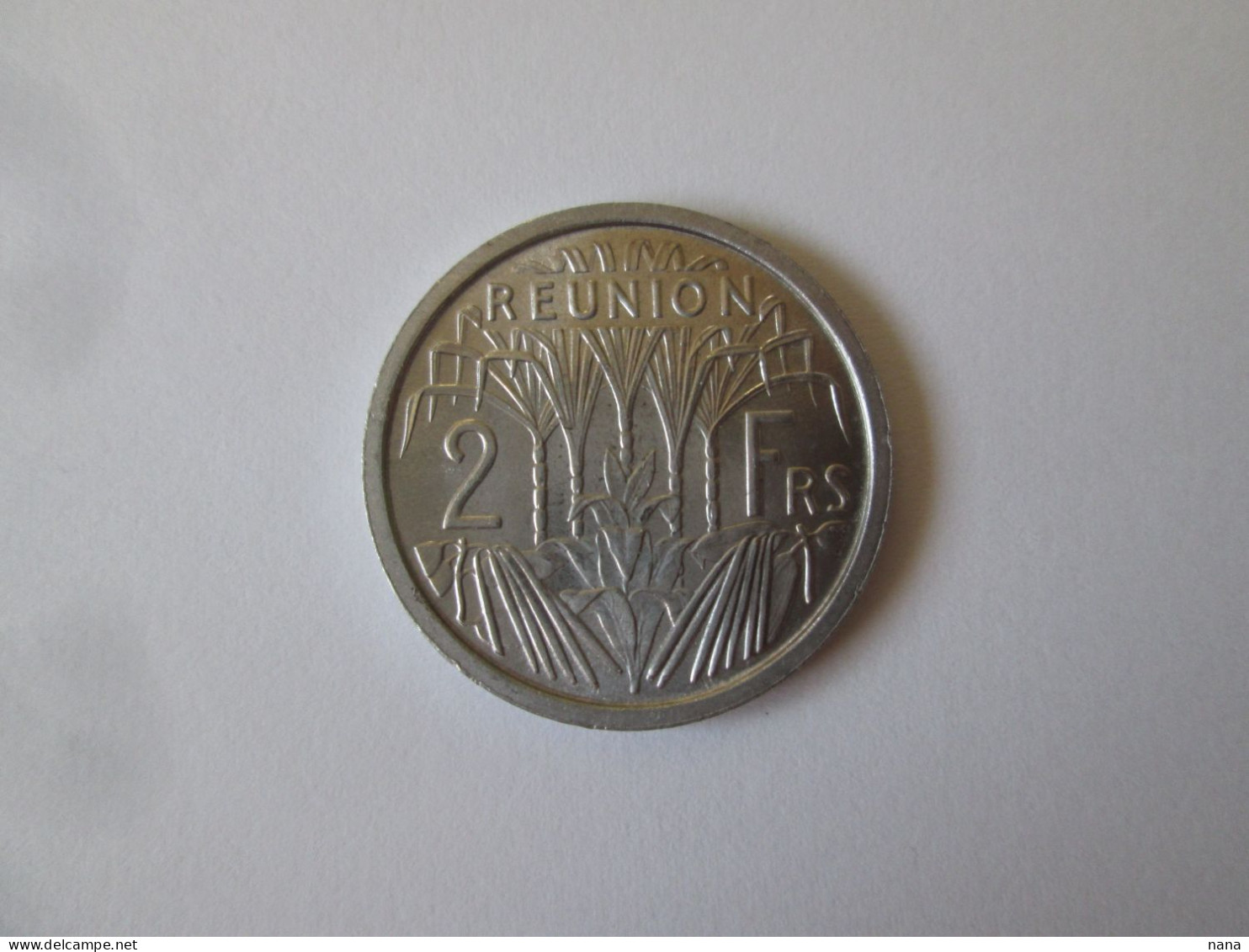 Reunion 2 Francs 1969 Rare Year Aluminium Bazor Coin UNC See Pictures - Reunión