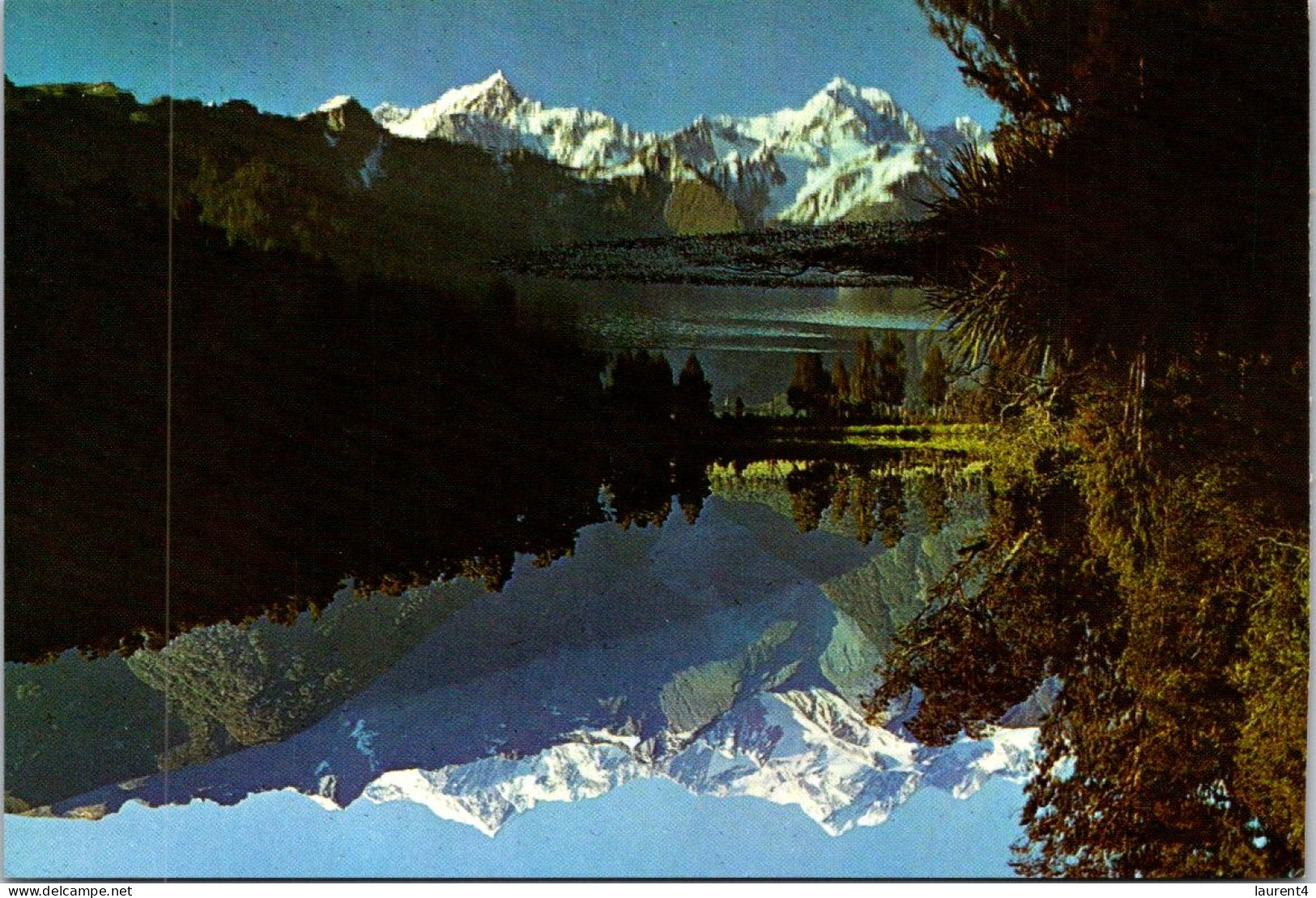 8-4-2024 (1 Z 23) New Zealand - Lake Matheson - New Zealand