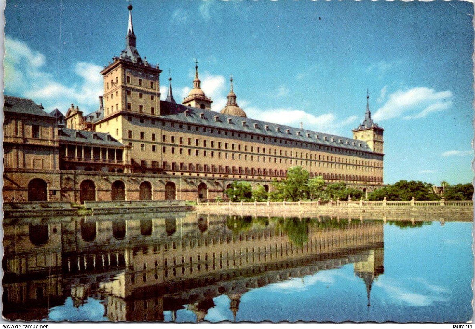 8-4-2024 (1 Y 25) Portugal - El Escorial Monastery (UNESCO) - Kirchen U. Kathedralen