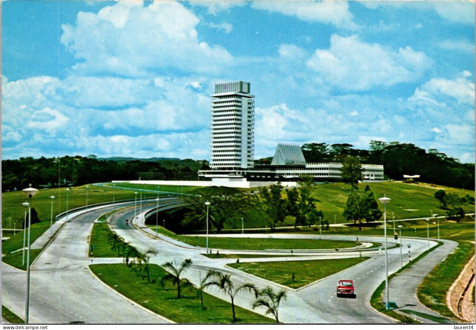 8-4-2024 (1 Y 25) Malaysia - Kuala Lumpur Parliament House - Malesia