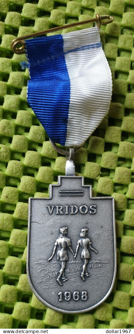 Medaile    Vridos Oud Giessenburg In Het Molenland 1968 . Z.H.  -  Original Foto  !!  Medallion  Dutch - Other & Unclassified