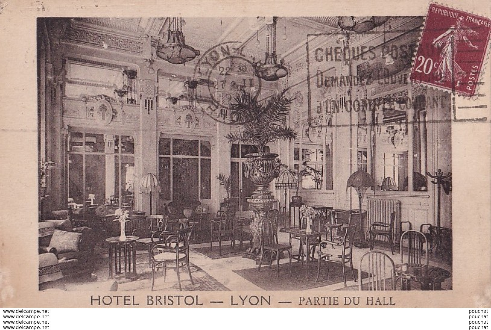 A16-69) LYON - HOTEL BRISTOL - PARTIE DU HALL - Lyon 2