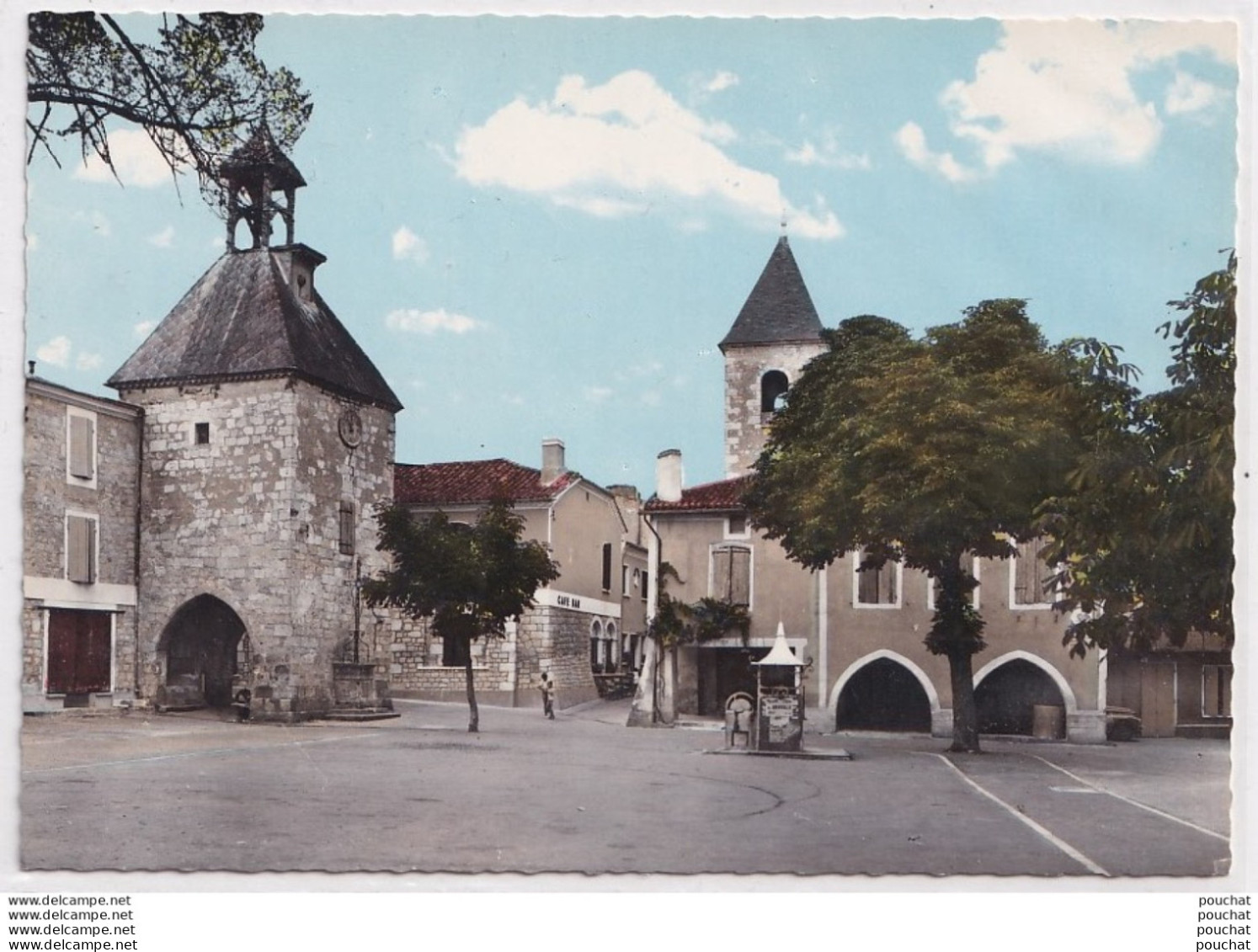 J21-47) TOURNON D'AGENAIS - PLACE DE LA MAIRIE - HORLOGE A BOULE DONNANT LES PHASES DE LA LUNE( 2 SCANS ) - Tournon D'Agenais