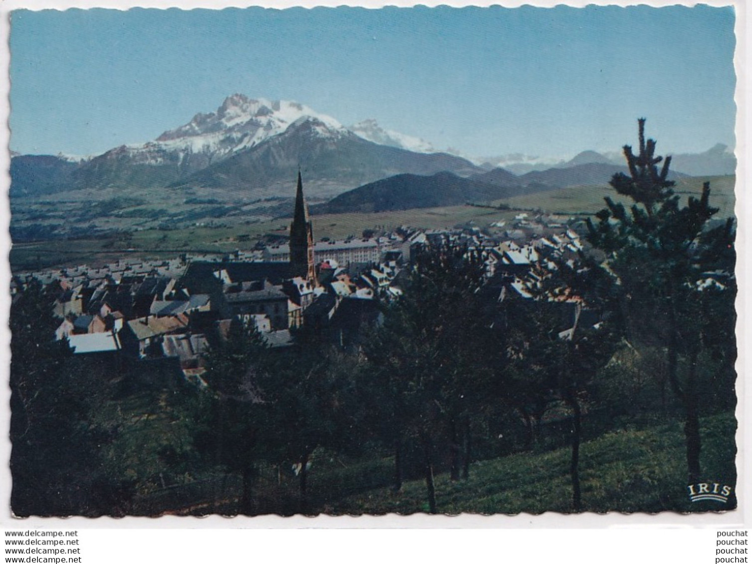 J20-38) LA MURE (ISERE) SUR LA ROUTE NAPOLEON LA VILLE ET LE MASSIF DE L ' OBIOU - ( 2 SCANS )   - La Mure