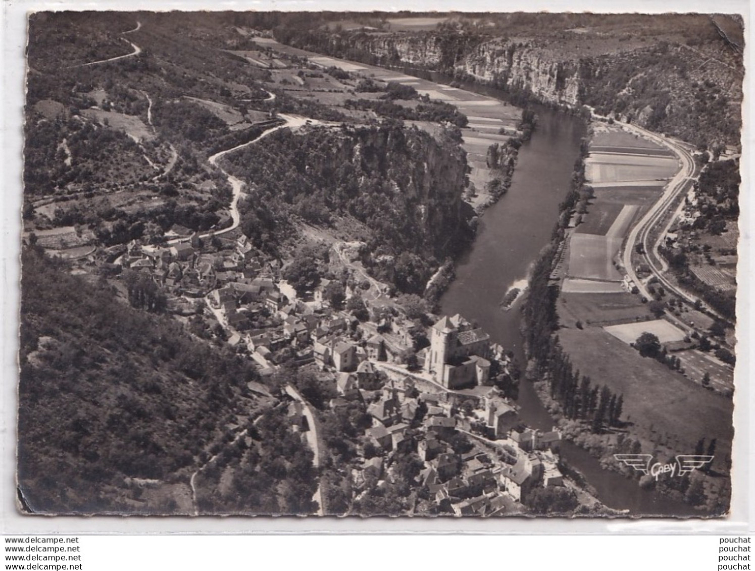 B2-46) SAINT CIRQ LAPOPIE (LOT) LA FRANCE VUE DU CIEL...VUE GENERALE AERIENNE  - ( OBLITERATION DE 1957 - 2 SCANS ) - Saint-Cirq-Lapopie