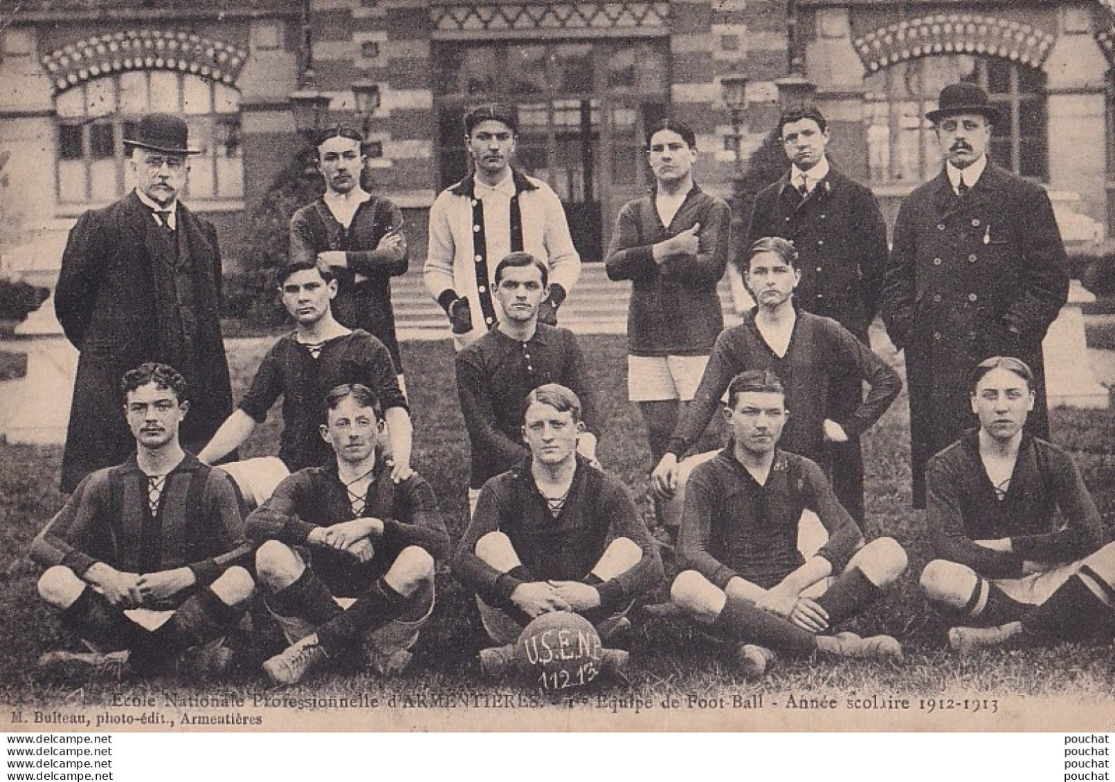 59) ARMENTIERES - ECOLE NATIONALE PROFESSIONELLE - EQUIPE DE FOOT BALL - ANNEE SCOLAIRE 1912 - 1913 - FOOTBALL (2 SCANS) - Armentieres