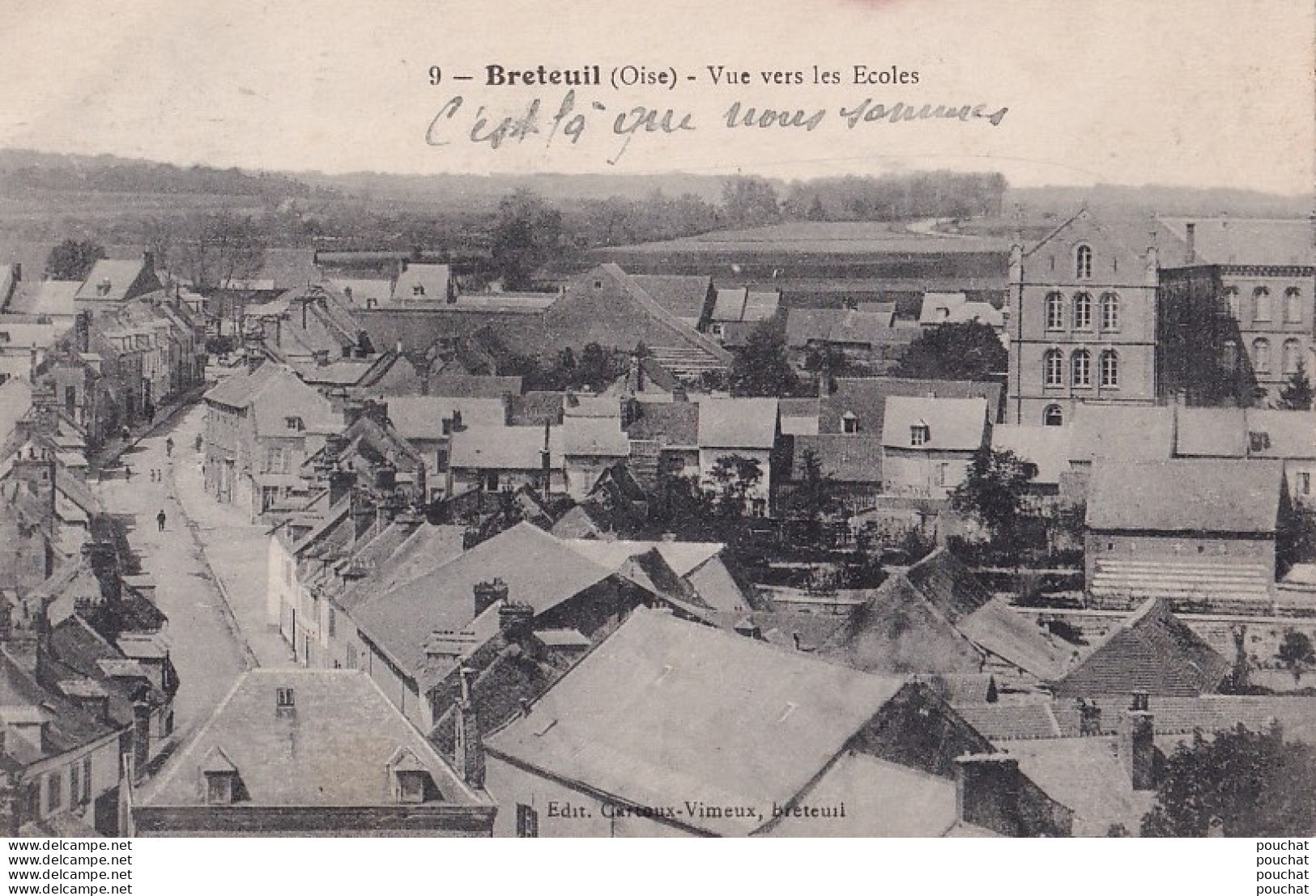 B25-60) BRETEUIL (OISE) VUE VERS LES ECOLES  - ( 2 SCANS  ) - Breteuil