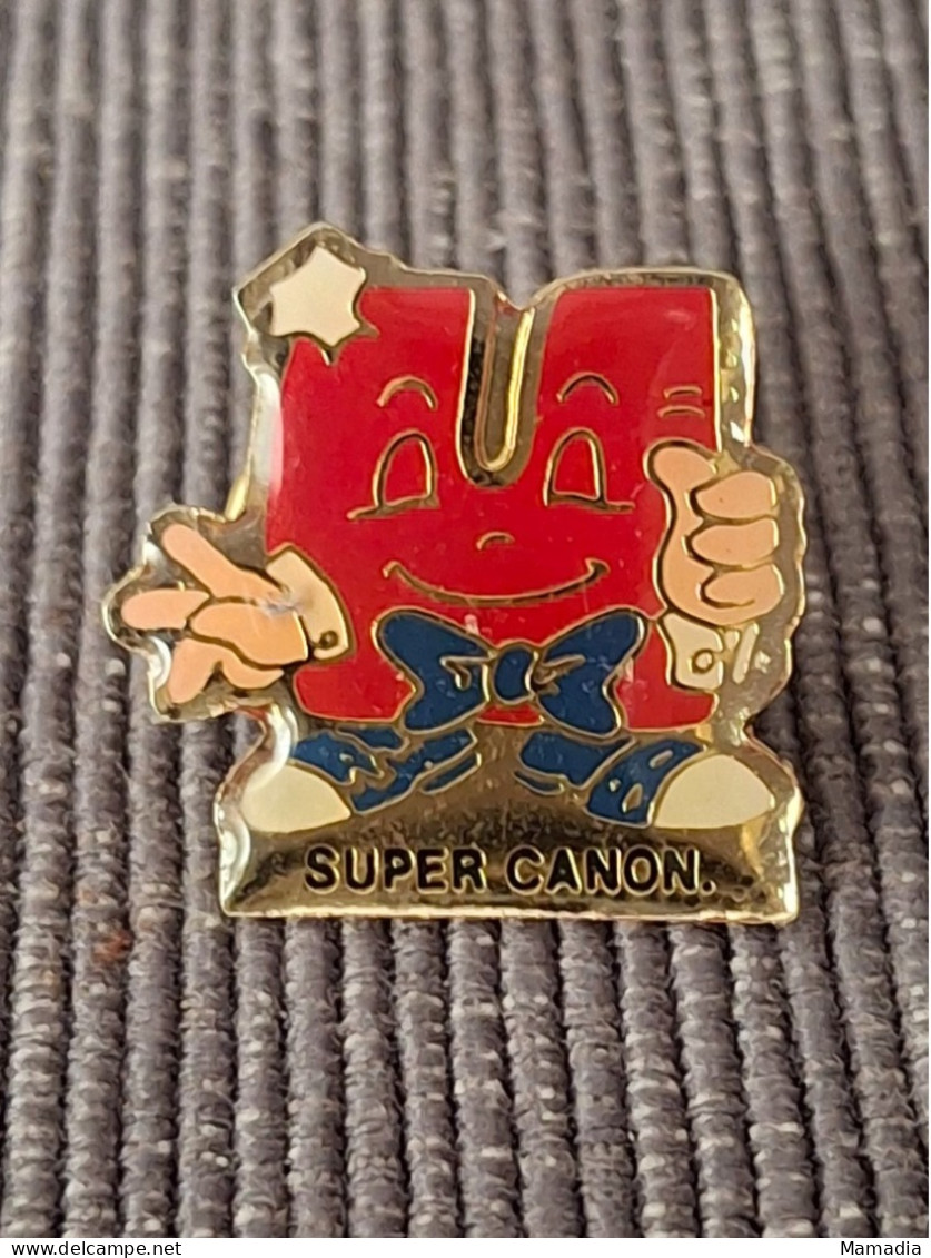 PIN'S PINS MAGASIN SUPERMARCHE HYPERMARCHE SUPER U SUPER CANON - Levensmiddelen