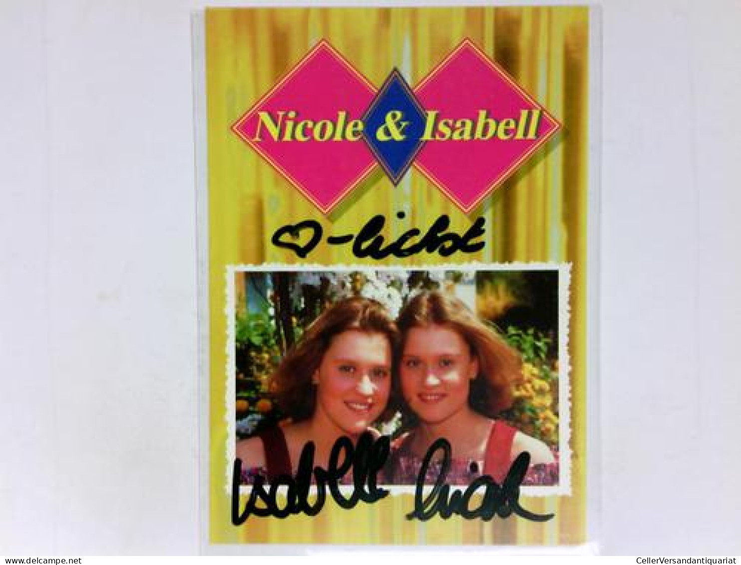 Signierte Autogrammkarte Von Nicole & Isabell (Gesangsduo) - Ohne Zuordnung