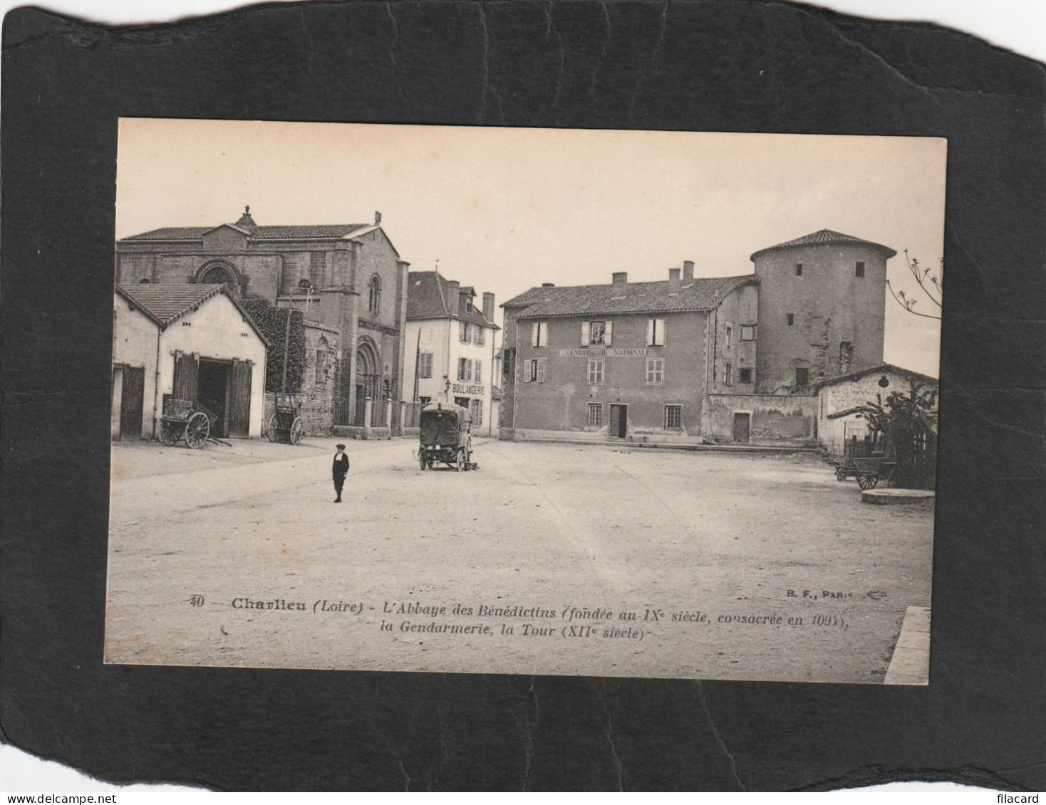 128274       Francia,     Charlieu,   L"Abbaye  Des  Benedictins,  La  Gendarmerie,  La  Tour,   XIIe  Siecle,  NV - Charlieu