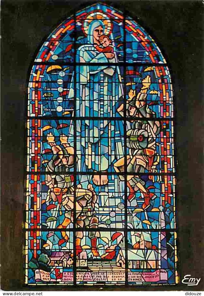 50 - Sainte Mère Eglise - L'Eglise - Le Vitrail Des Parachutistes - Art Religieux - Vitraux Religieux - Carte Neuve - CP - Sainte Mère Eglise