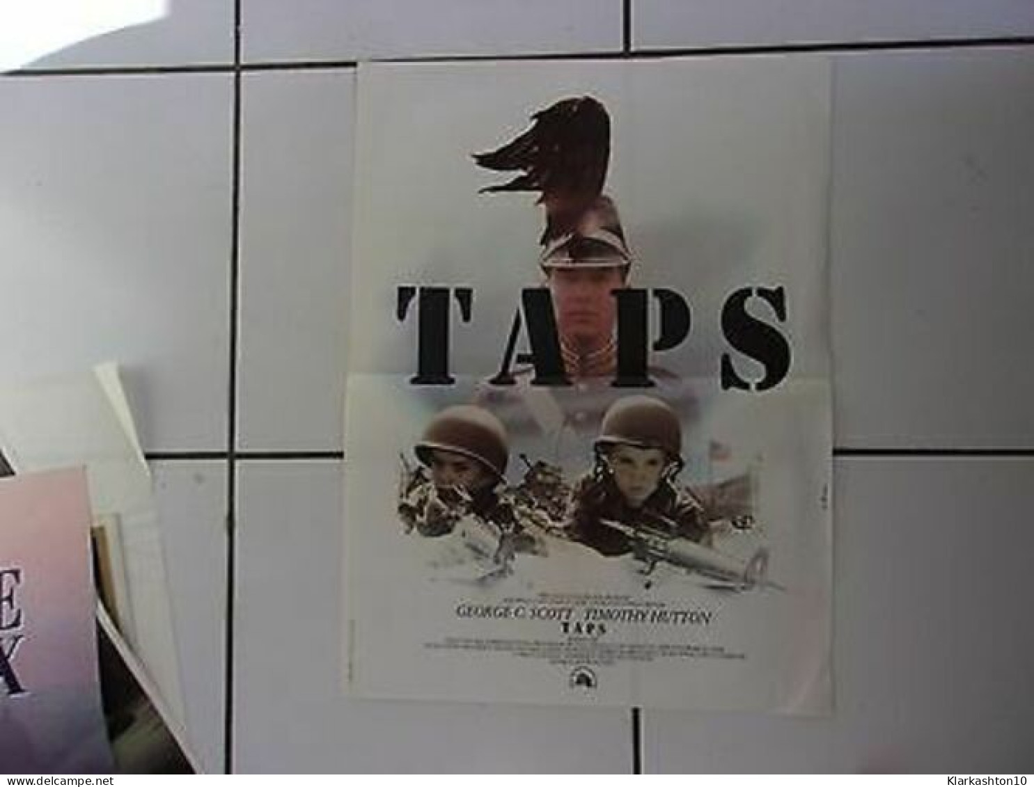 Affiche 54 X 40 Cms Film TAPS Timothy Hutton George C Scott - Afiches