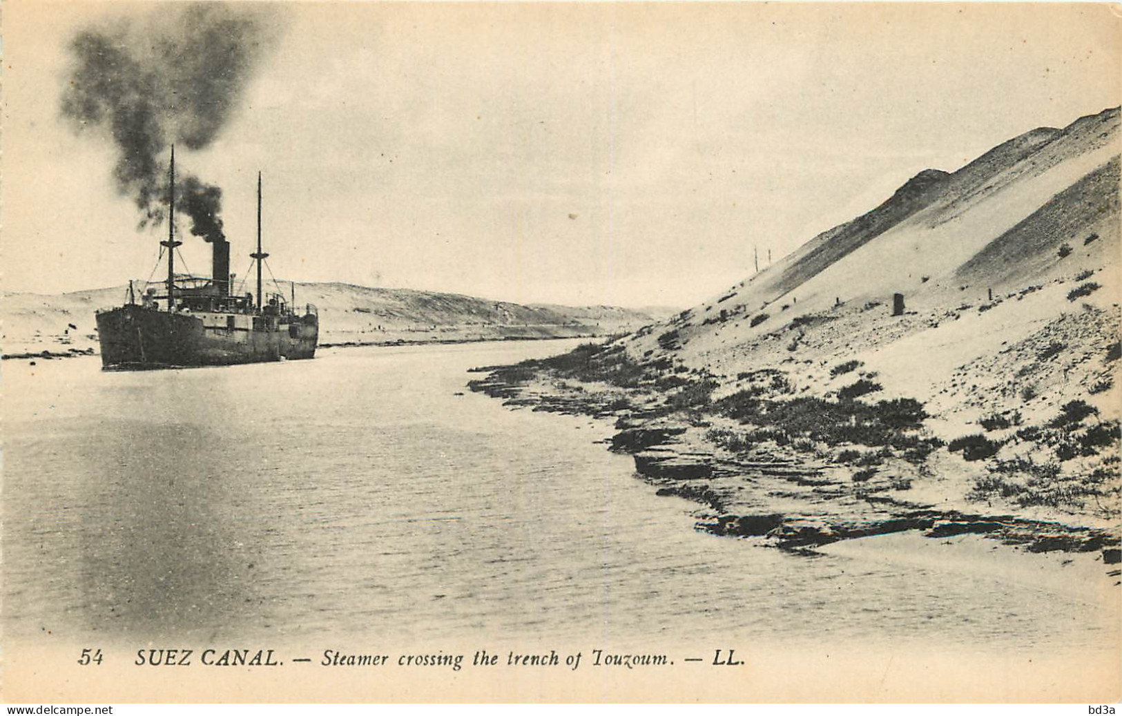 EGYPTE SUEZ CANAL STEAMER CROSSING THE TRENCH OF TOUZOUM - Sues