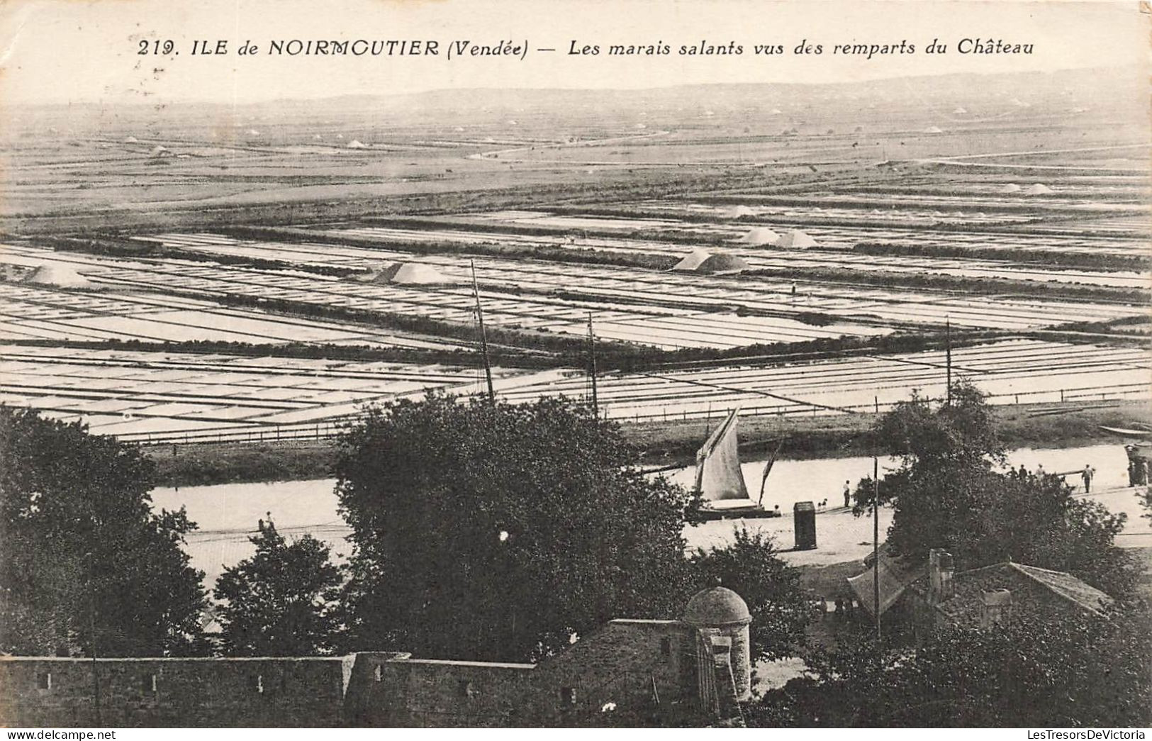 FRANCE - Ile De Noirmcutier (Vendée) - Les Marais Salants Vus Des Remparts Du Château - Carte Postale Ancienne - Ile De Noirmoutier